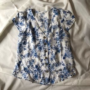 Blue and white short sleeve blouse